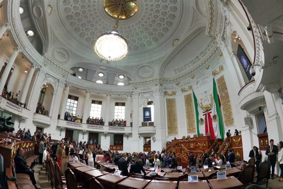 Diputados de Oposición presionan para la creación del Sistema de Cuidados capitalino, una deuda constitucional que debió subsanada antes del 31 de agosto.