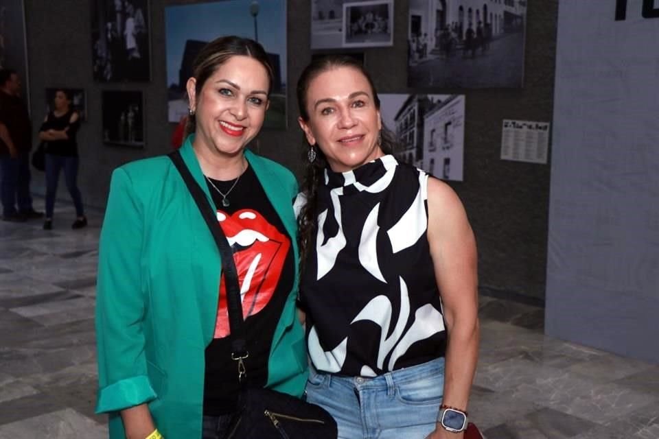 Margarita Valdez y Blanca Flores