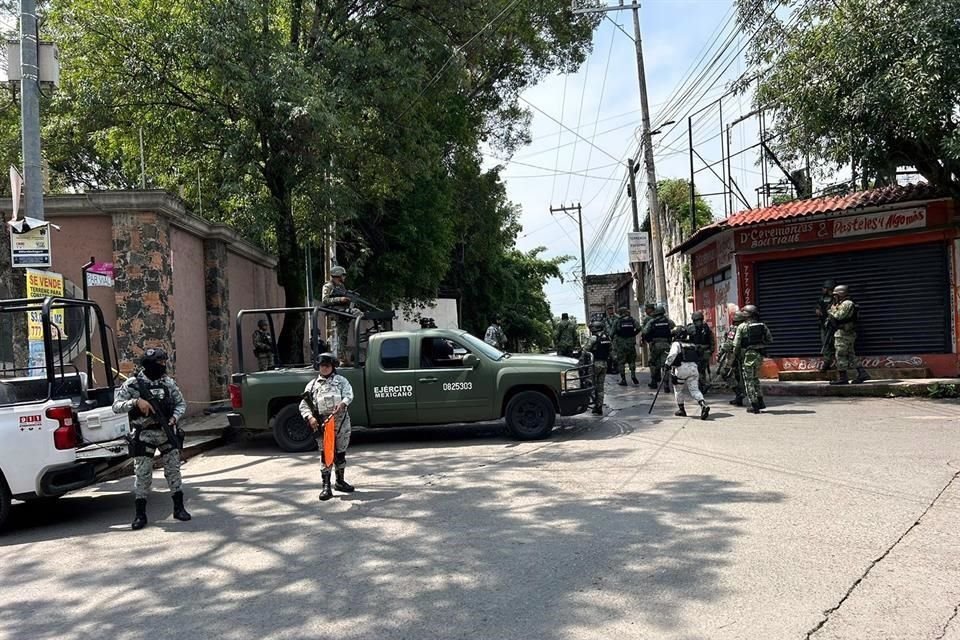 Se registró un enfrentamiento entre Fuerzas Federales y supuestos delincuentes en el poblado de Atlacomulco del municipio de Jiutepec.