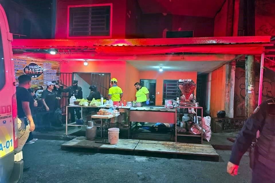 Iván Andrés Luna Rodríguez, de 21 años, quedó a un lado del puesto de tacos.