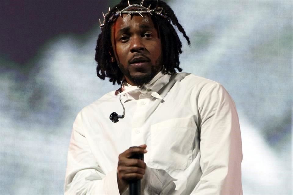 El rapero Kendrick Lamar fue confirmado como el artista que actuará en el medio tiempo del próximo Super Bowl, el 9 de febrero de 2025.