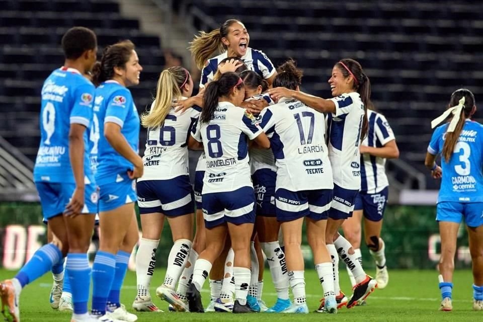 Rayadas venció con lo mínimo 1-0 a Cruz Azul Femenil para llegar a 24 unidades y mantenerse en tercer lugar; la próxima fecha se medirán con Tigres Femenil.