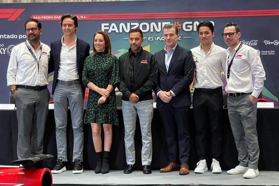 Esteban Gutiérrez (segundo de izq. a der.), ex piloto de Haas en F1, y Noel León (segundo de der. a izq.), volante en F3, presentaron el evento.