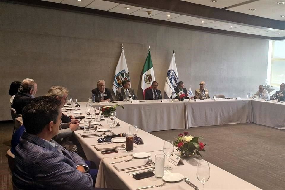 A la reunión asistieron 25 cónsules de diferentes países pero no acudió la nueva Cónsul General de Estados Unidos, Melissa A. Bishop.