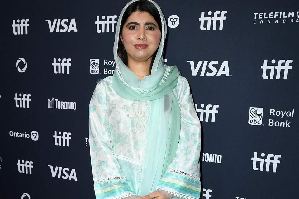 Malala Yousafzai tiene 27 años.