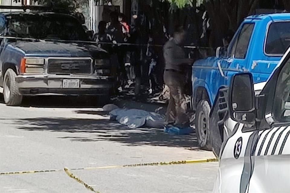 El cuerpo fue localizado está mañana, en la calle Nuevo Vida, dijo una fuente policial.