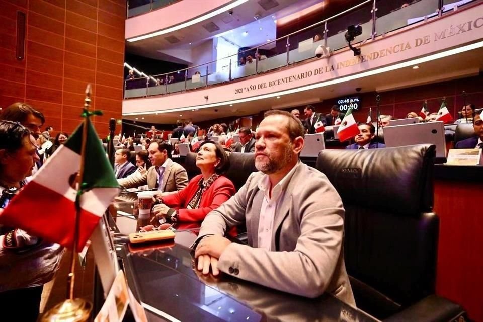 El senador Daniel Barreda, quien no era localizado por su partido MC, pasaría al PVEM en las próximas horas. En la imagen, en la instalación de la Legislatura el 4 de septiembre.