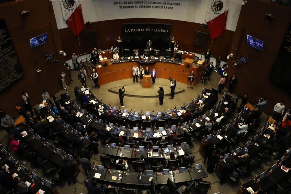 El Pleno del Senado discute la minuta de la reforma judicial.