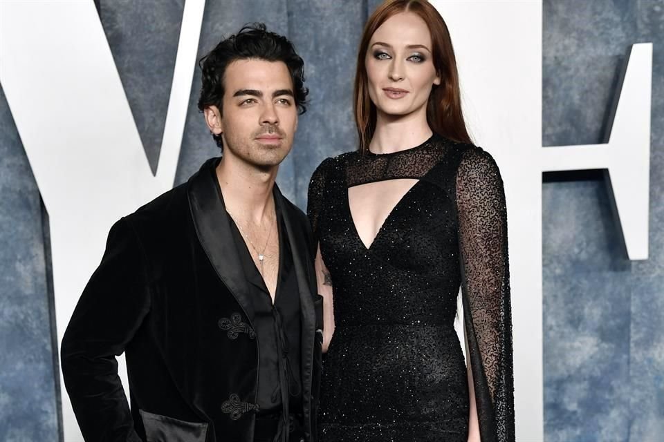 Después de un año de batallas legales, Joe Jonas y Sophie Turner finalmente culminaron su tortuoso proceso de divorcio.