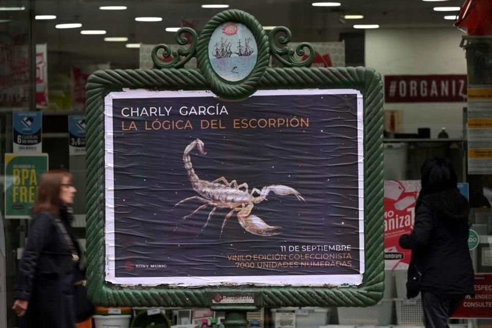 'La Logica del Escorpion' podrá escucharse en plataformas digitales desde las 21:00 horas y sale a la venta en una edición limitada de siete mil ejemplares en vinilo.