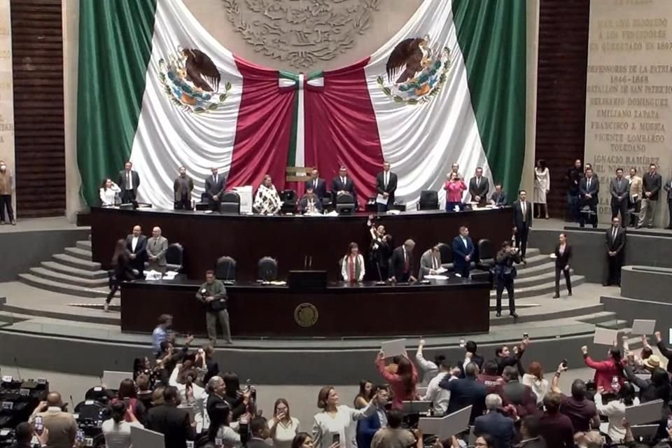 Con ausencia de Oposición, Morena y aliados declararon constitucionalidad de reforma judicial en Cámara de Diputados; se turna al Ejecutivo.