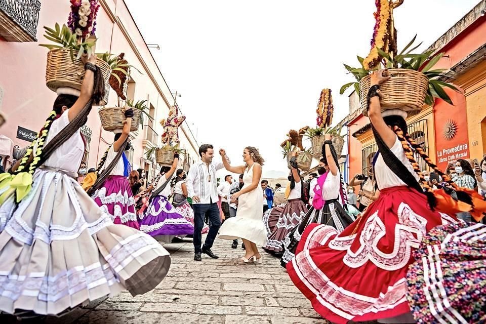 Ricardo Villarreal González y Valeria Bremer Garza