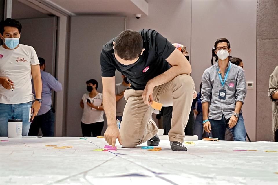 Participantes en el taller de 'Laboratorios ciudadanos  y redes de colaboración en Nuevo León'.