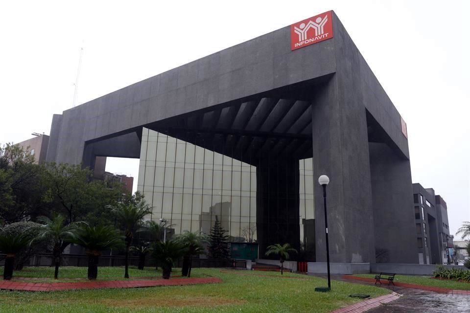 En un crédito en VSM el pago mensual no es fijo ni el monto que se adeuda.