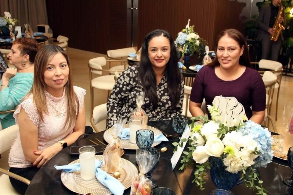 Dinorah Osorio, Sandra Esparza y Maribel Walle