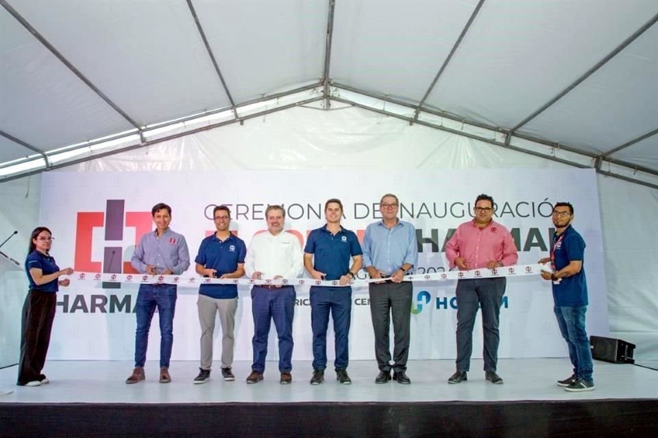 Vicente Peralta, Mauricio Guerra, Ricardo Pérez (Holcim), Arturo Torres C., Arturo Torres V., Rodrigo Fernández.