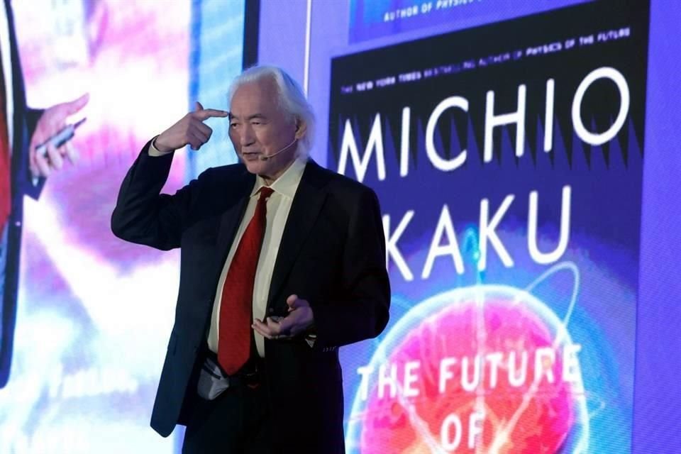 Michio Kaku dictó la conferencia 'Desafíos y oportunidades del futuro: desde la IA autónoma y las interfaces cerebro-computadora hasta la revolución espacial y la medicina del mañana'.