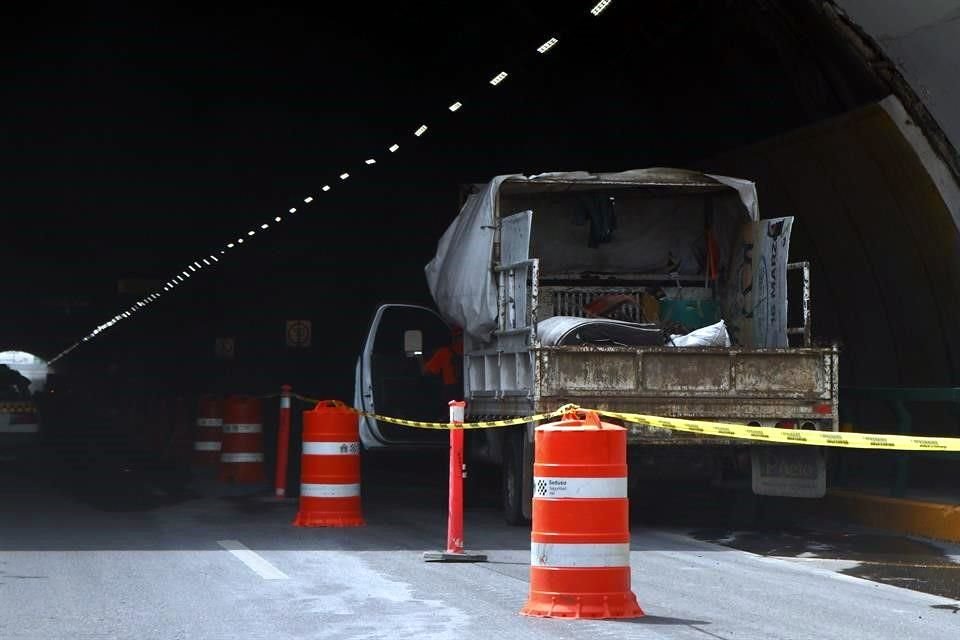 Al llegar al Túnel los conductores que buscan ingresar a San Pedro se toparán con el inicio de la reducción del carril derecho, donde habrá de manera permanente una patrulla regia.