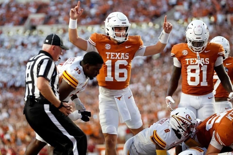 Arch Manning y los Longhorn derrotaron a Louisiana-Monroe para mantenerse en la cima del ranking de la NCAA.