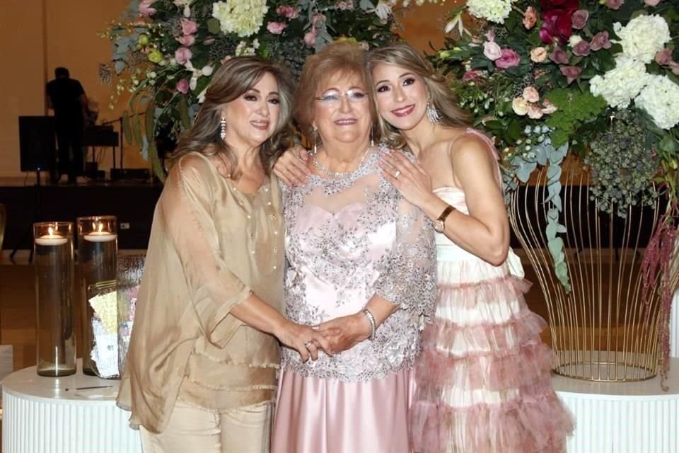 Mireya Zambrano de Elizondo, Elisa Elizondo de Zambrano, Marissa Zambrano de Galindo