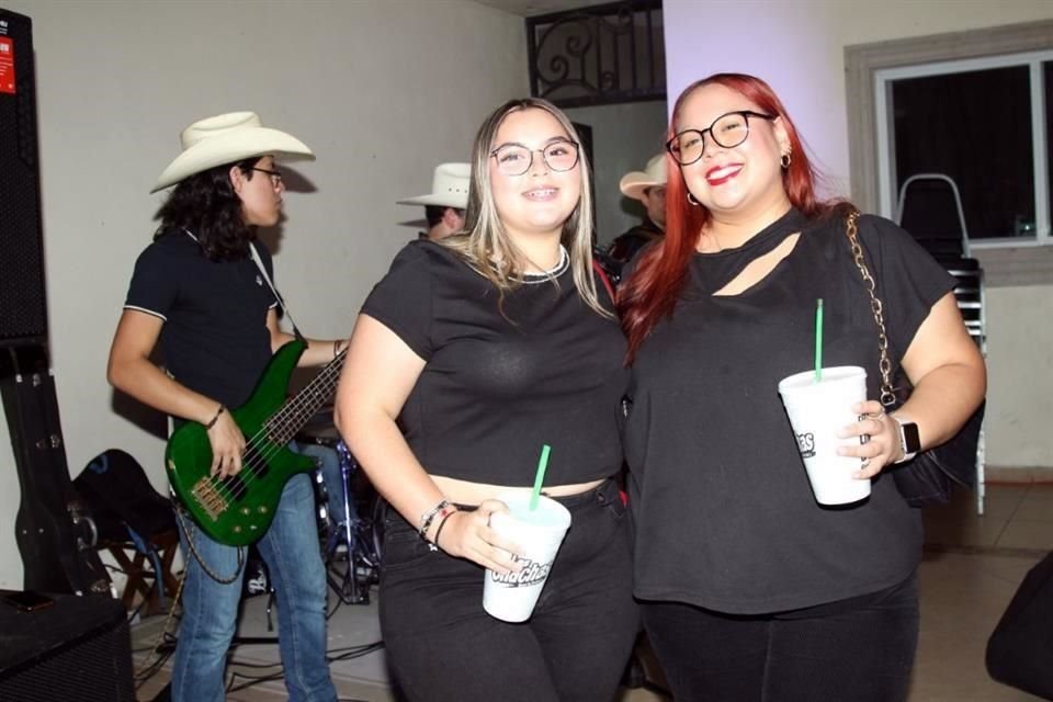 Darianna Mendoza y Paulina Cerda