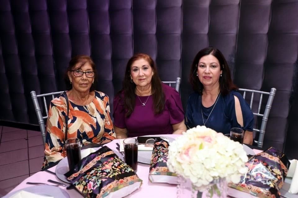 Juanita Gutiérrez, Nancy Páez y Irelia Lozano