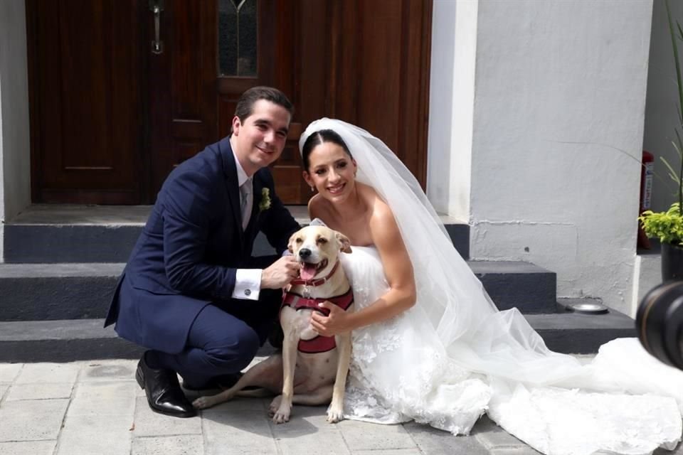 Víctor García y Fernanda Dávila