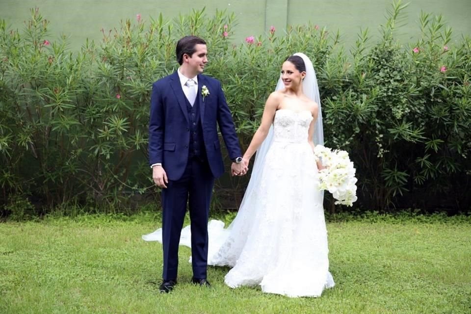 Víctor García y Fernanda Dávila