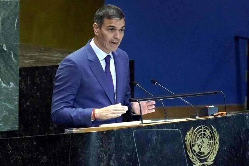 De gira por Nueva York, el presidente español Pedro Sánchez se mostró extrañado por la actitud del Gobierno mexicano.