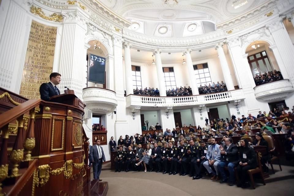 Pablo Vázquez acudió a su comparecencia en el Congreso, donde destacó logros de la SSC.