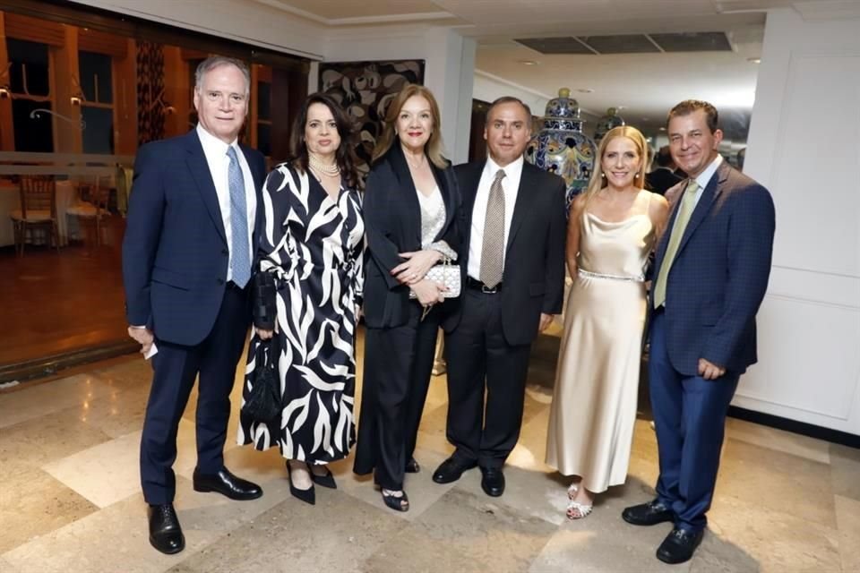 Luis Iturralde, Piny Zambrano de Iturralde, Lourdes Corona, Gabriel Zubieta y Landa, Dora Pérez de Lozano y Gonzalo Lozano