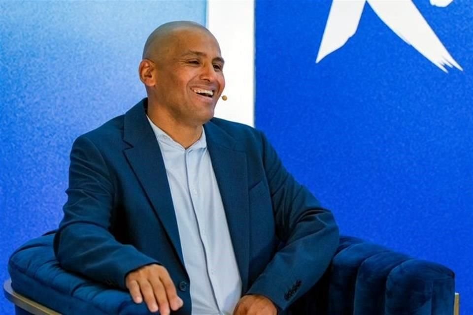 Humberto Suazo estará en la Ciudad hasta mediados de octubre.