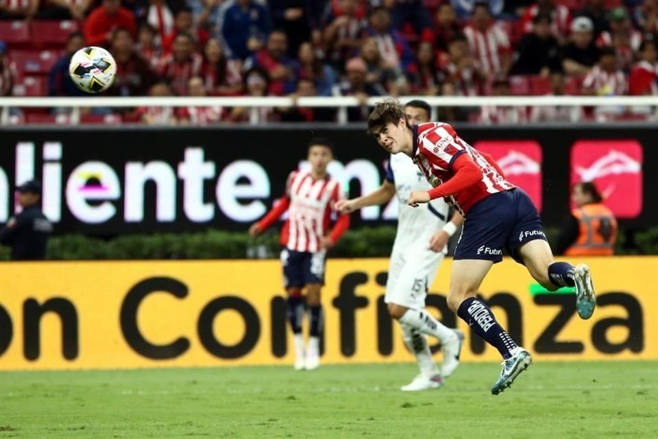 Al final Chivas estuvo cerca de aumentar la ventaja.