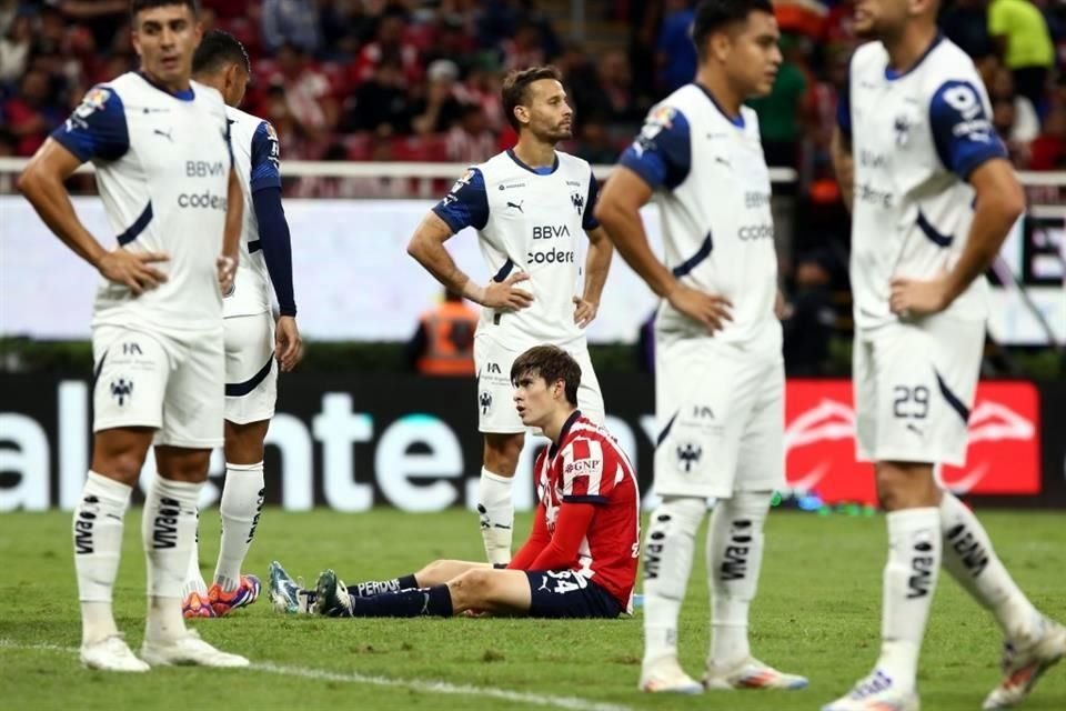 Port momentos Rayados se desesperaba.