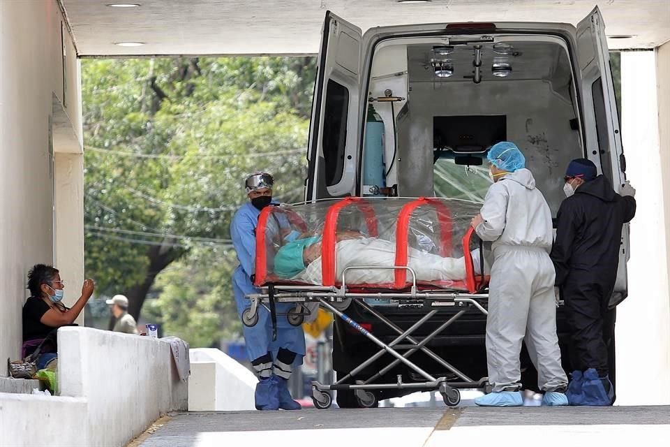 El costo promedio de atención hospitalaria en las mujeres es de 330 mil pesos y de 559 mil pesos en los hombres.