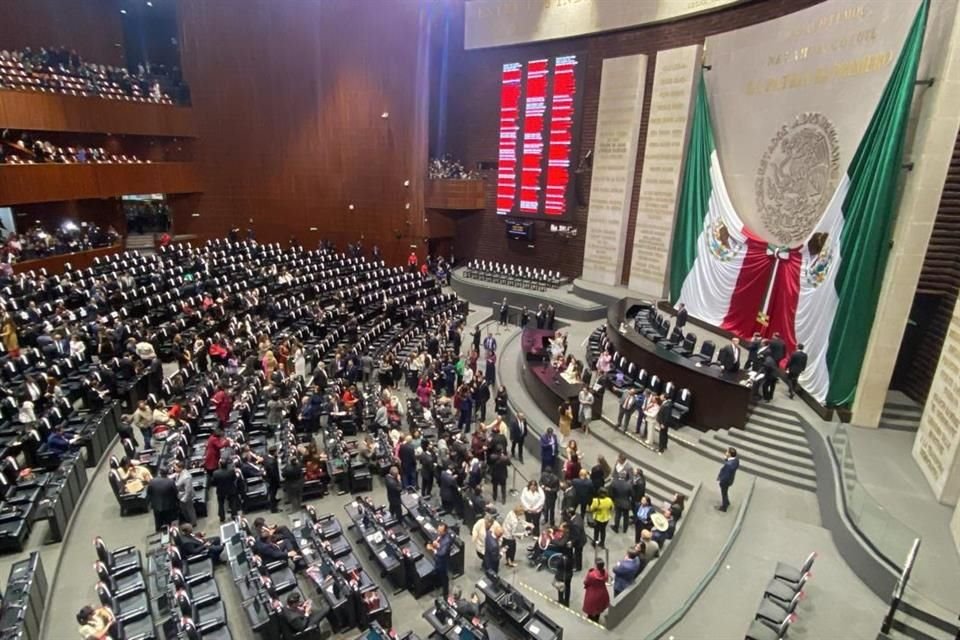 El Congreso sesiona en San Lázaro para la Toma de Posesión de Claudia Sheinbaum como Presidenta.