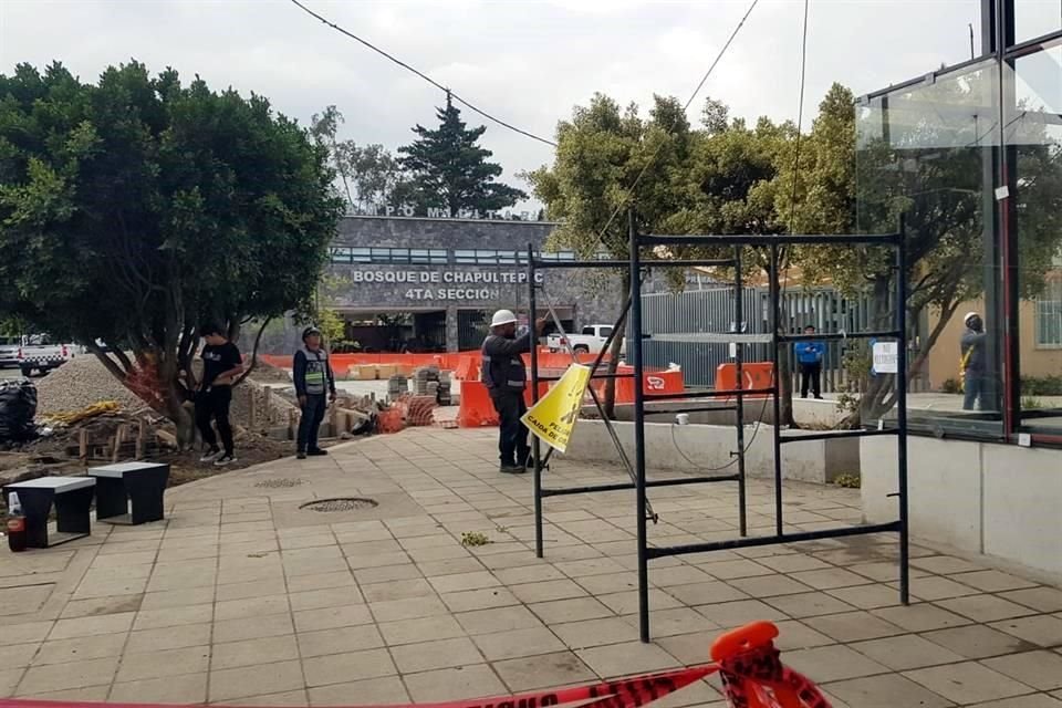 El acceso peatonal sobre Avenida Vasco de Quiroga se encuentra en construcción, sobre la Calle Bandera Nacional.