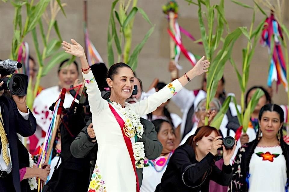 Claudia Sheinbaum asumió ayer la Presidencia de México, siendo la primera mujer en la historia del País en asumir este cargo.