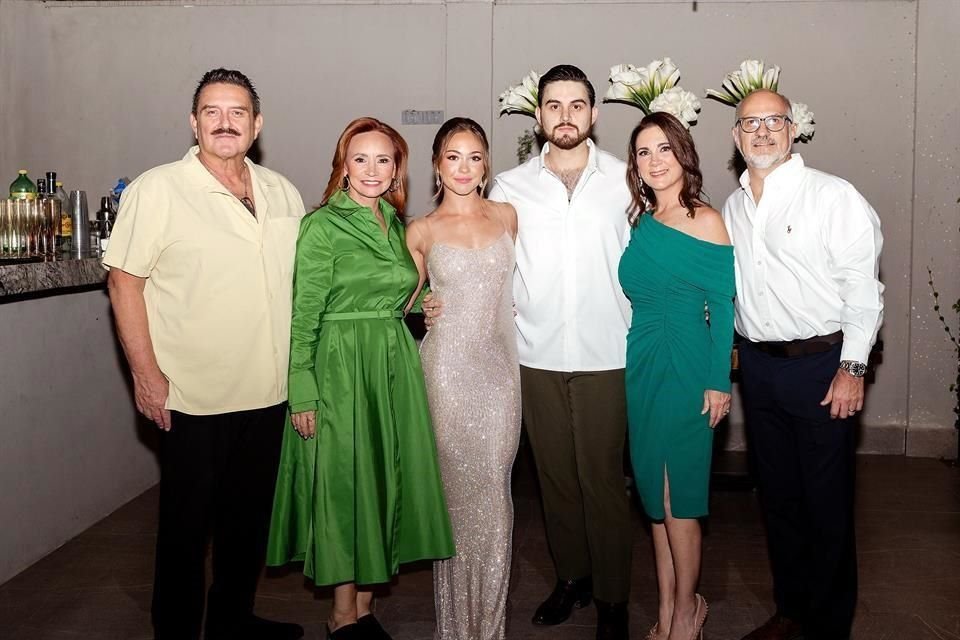 Rogelio A. Elizondo Sepúlveda, Idalia Olivares de Elizondo, LOS NOVIOS, Patricia Parás Gómez de Tirado y Carlos Tirado Enríquez