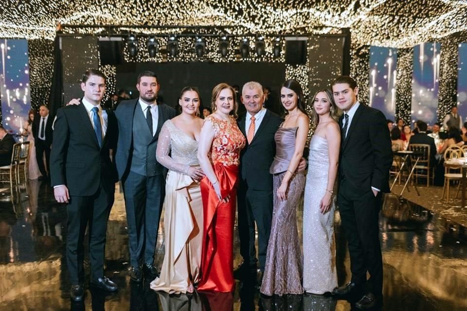Franco Lozano Mercado, Fidencio Padilla, Vanessa Lozano de Padilla, Carmen Mercado de Lozano, Raúl Lozano Garza, Debanhi Lozano, Natalia Navarro y Raúl Lozano