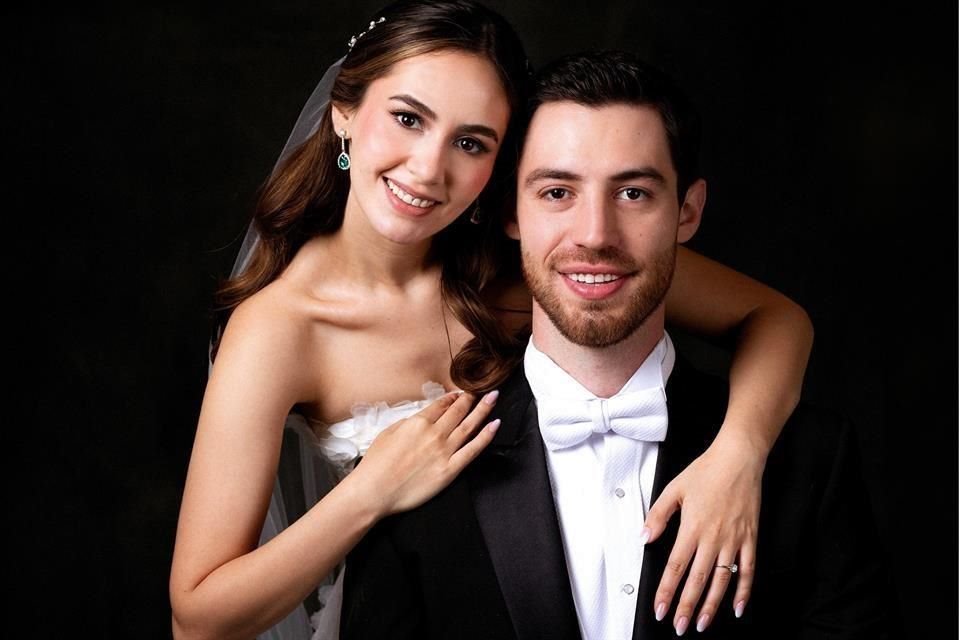 Lorena Abigaíl Elizondo<br>y Gerardo Elizondo
