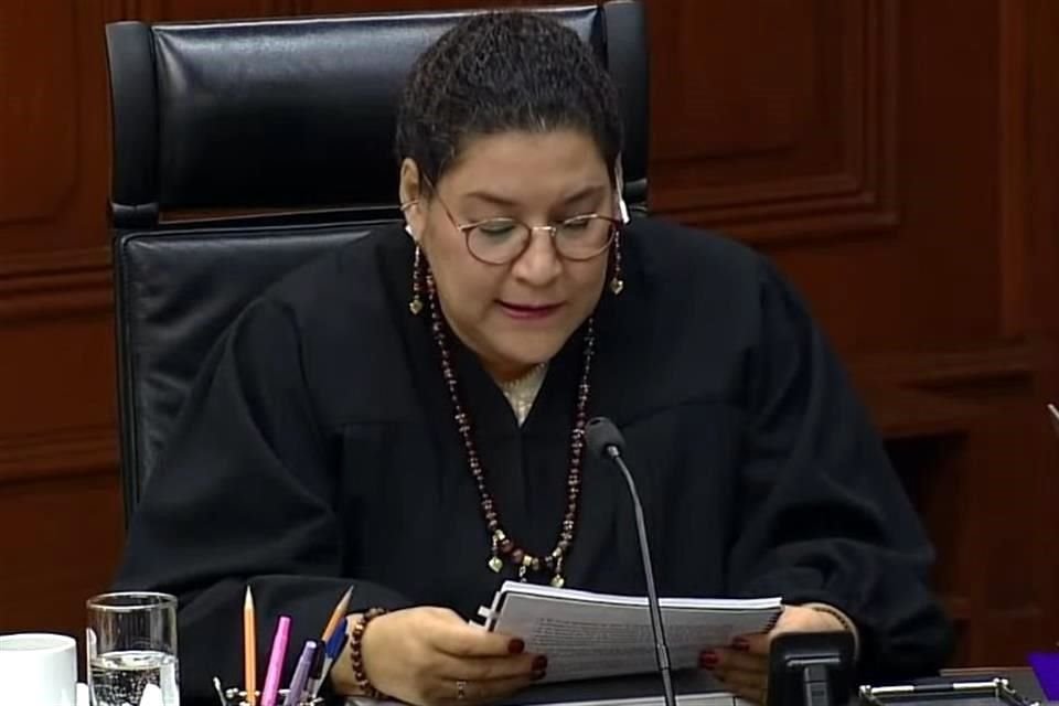 La Ministra Lenia Batres planteó su rechazo a que la Corte revise la reforma al Poder Judicial.