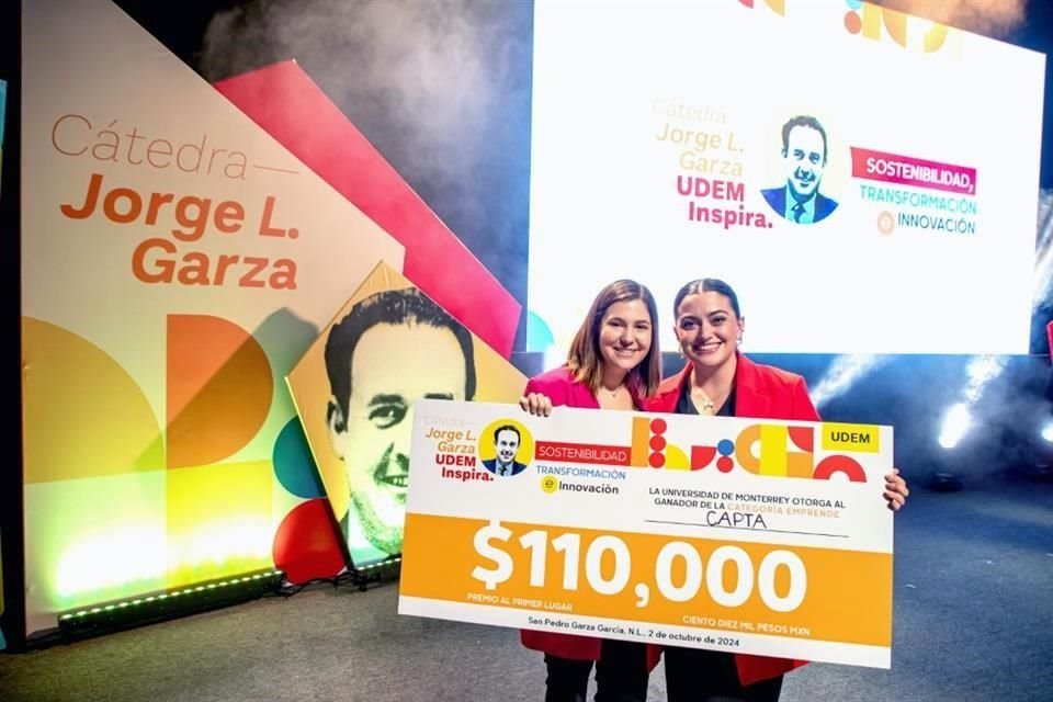 Equipo Capta, ganador de la categoría EMPRENDE.