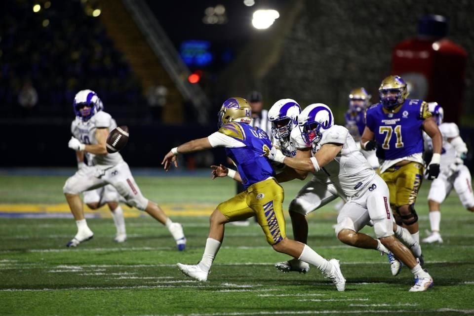 Repasa más de las imágenes del Clásico Estudiantil de la ONEFA ganado por los Borregos.