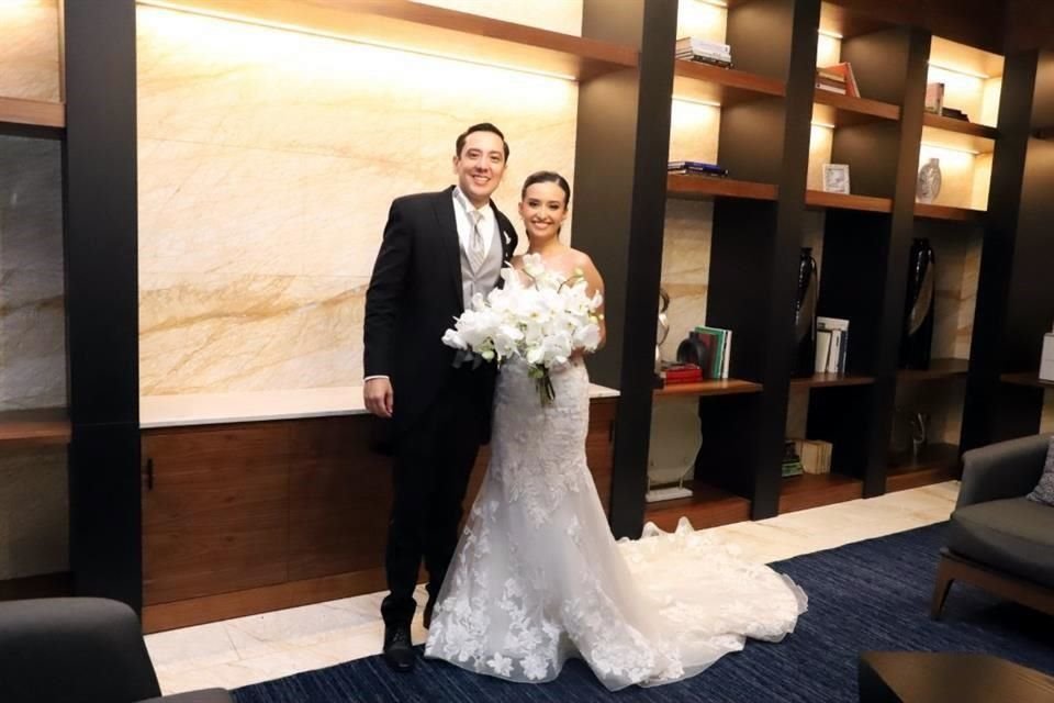 Homero Adrián Macías Garza y Paola Catalina Ávila Martínez
