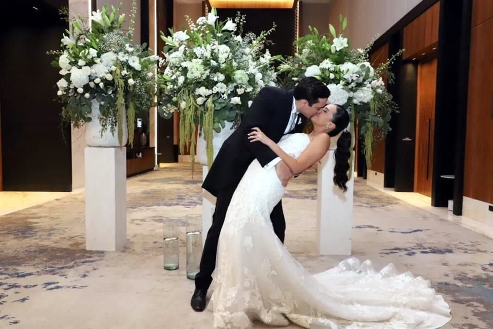 Homero Adrián Macías Garza y Paola Catalina Ávila Martínez