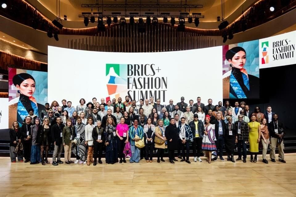 Más de 50 países firmaron un memorando para formar la Federación Internacional de Moda BRICS.