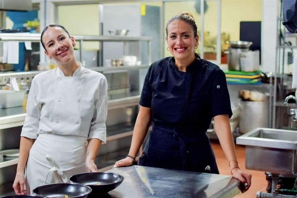 La chef Linda no pudo asistir personalmente al evento, por lo que se vio obligada a utilizar videollamadas y otros medios digitales de comunicación.