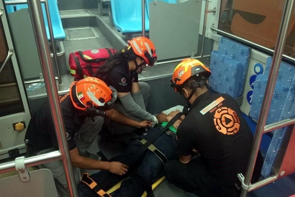 El percance ocurrió alrededor de las 20:15 horas en la Colonia Dos Ríos.