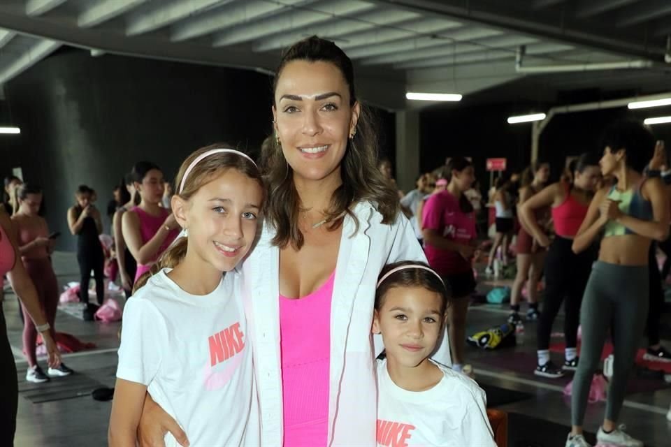 Michelle Montemayor, Cristina Gutiérrez de Montemayor y  Samantha Montemayor